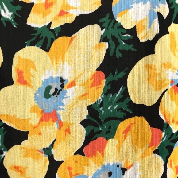 NWT Club Monaco Gussie Yellow Floral Wrap Top - Picture 8 of 10